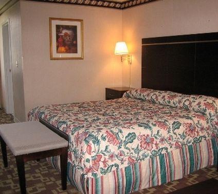 The Atrium Hotel And Conference Center Springdale Chambre photo
